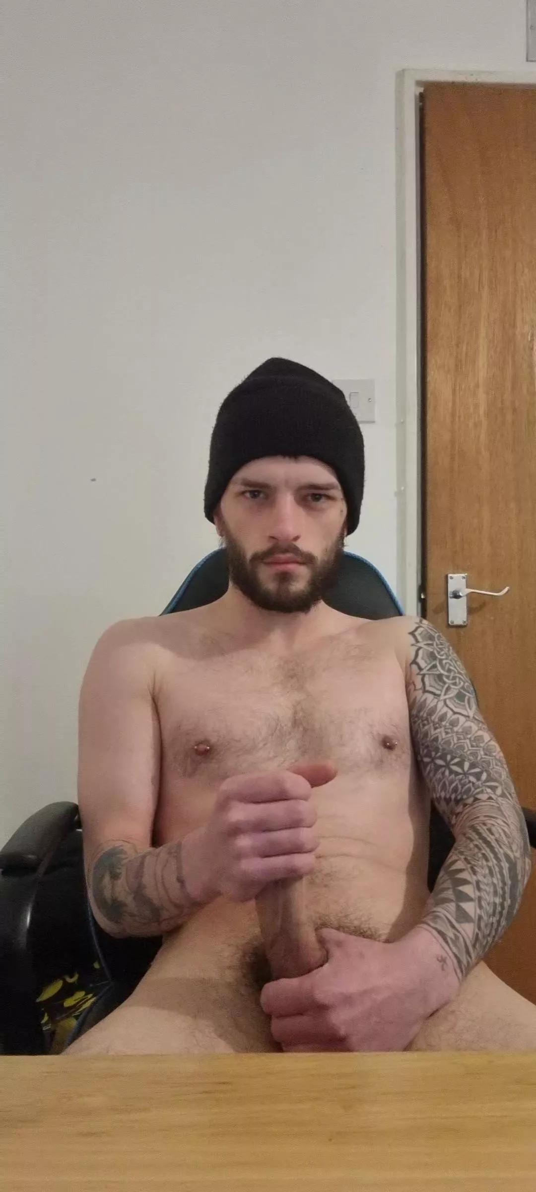 Let me stare into your eyes posted by DaddysNewKink