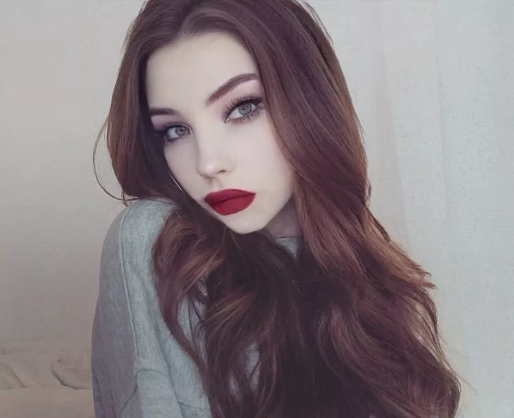 let my girlfriend go wild on my face. Not been dressed up in months. posted by footballdaft92