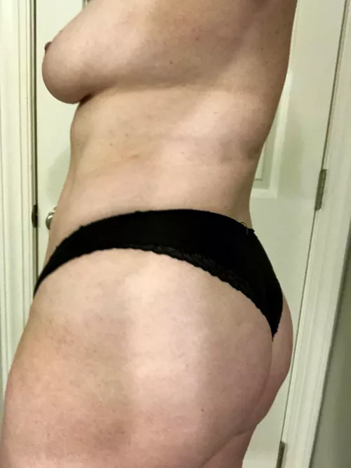 Let the wife know how fuckable she is by gbcz678xxc