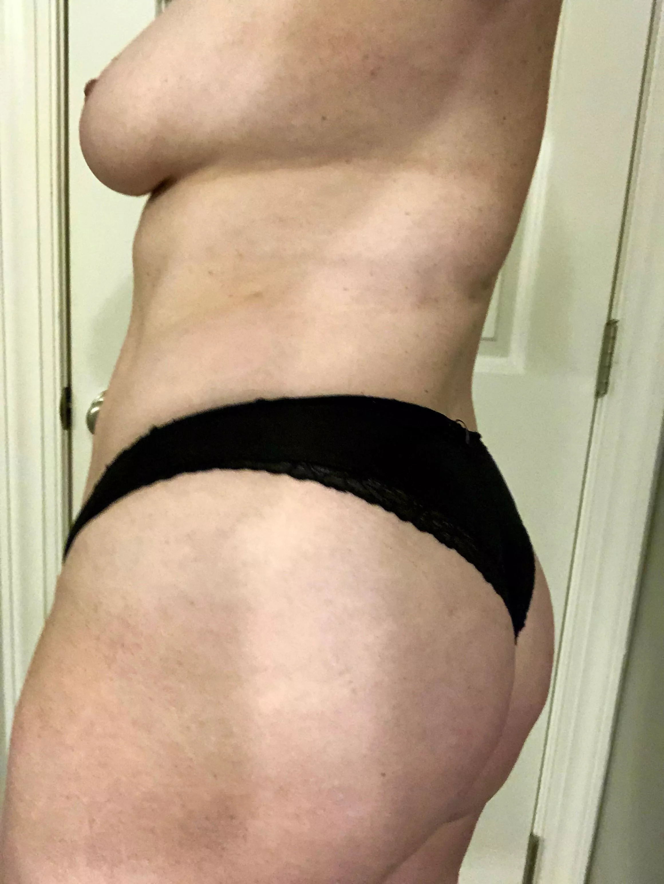 Let the wife know how fuckable she is posted by gbcz678xxc