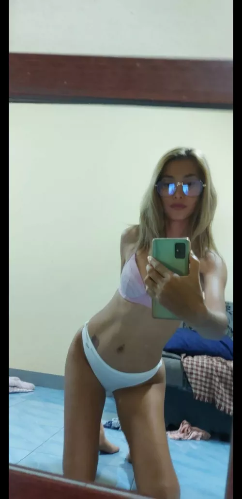 Let these Asian feet massage you good by i-love-bee