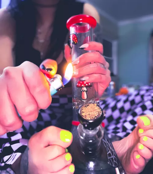 Let’s blaze it by Spookytootsies