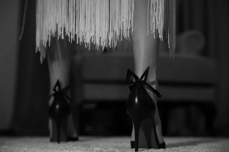 Let's bring retro back! Lovely Louboutin heels and a 50's dress by Mistress_nylons