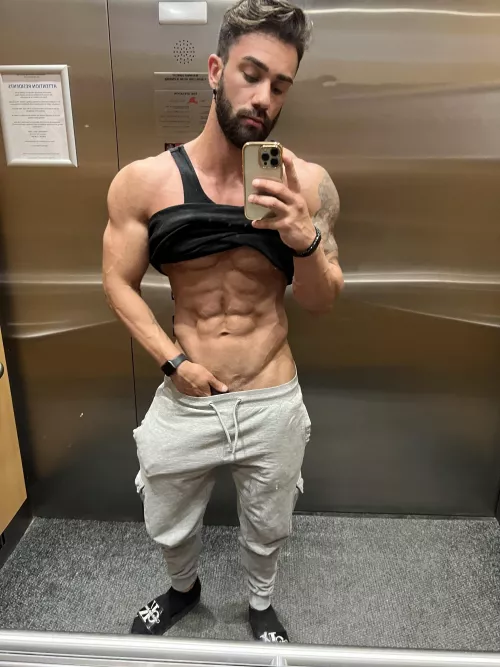 Let’s cause a scene and fuck in this elevator 😈 by Skylerfancy