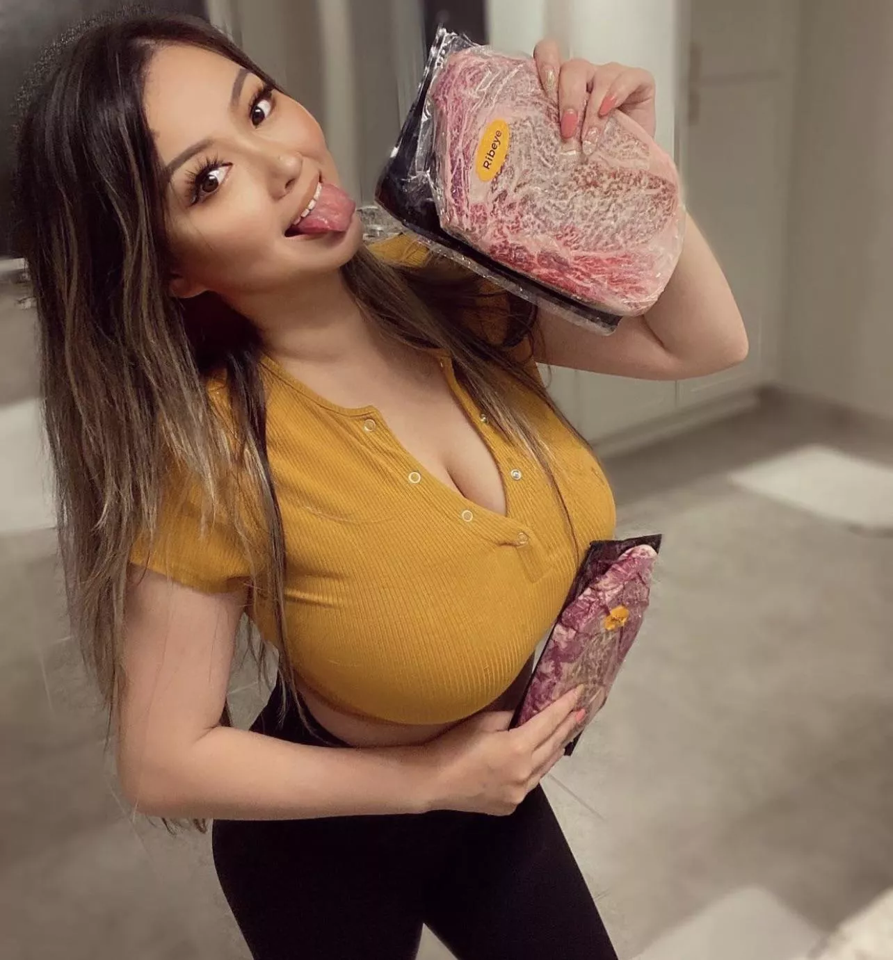 Let’s eat Ribeye Tonight posted by MequonX