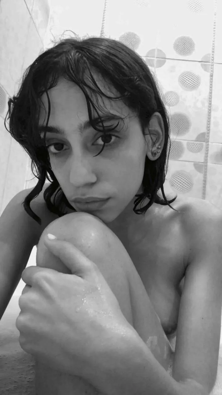 Let's fuck in the shower 😼 MORE in comments posted by LonelyMiracle77