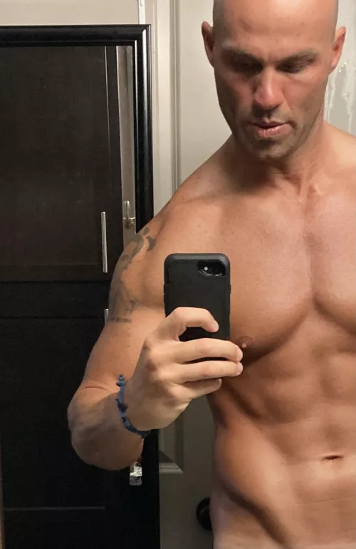 Let’s go back to bed… by Daddy_Cinz