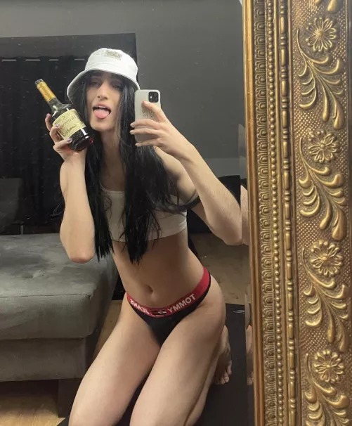 Let’s grab a drink ?🥃💜🥰 by No-Function-5266