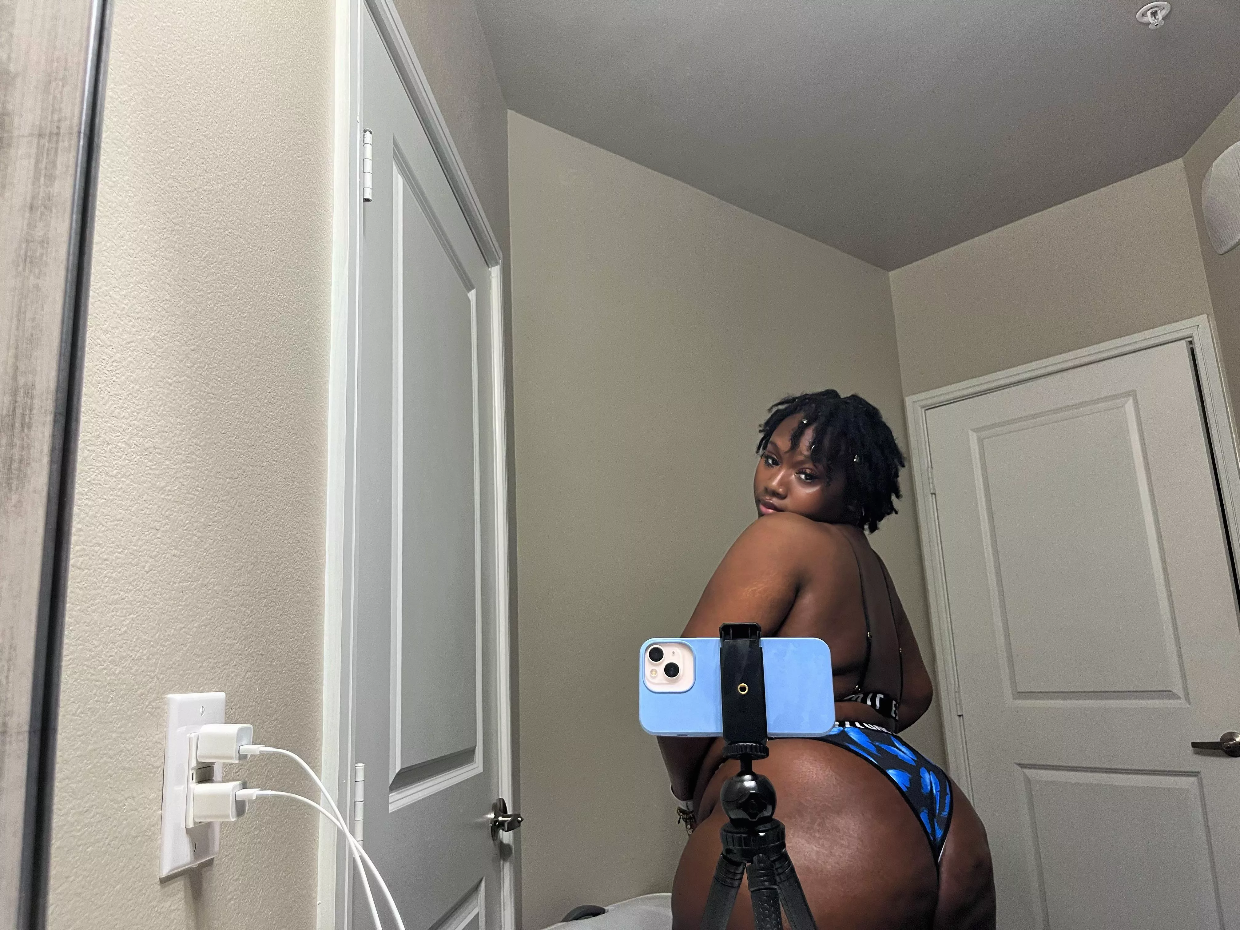 LETS MAKE A MOVIE IN 4K :p posted by Dense-Young5964