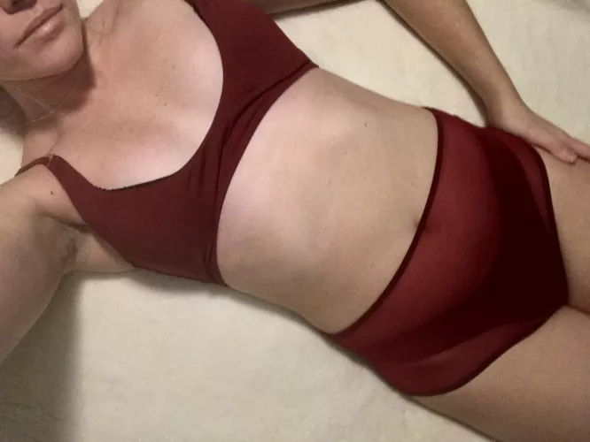 Let’s make hubby jealous by sluttywifefucktoy