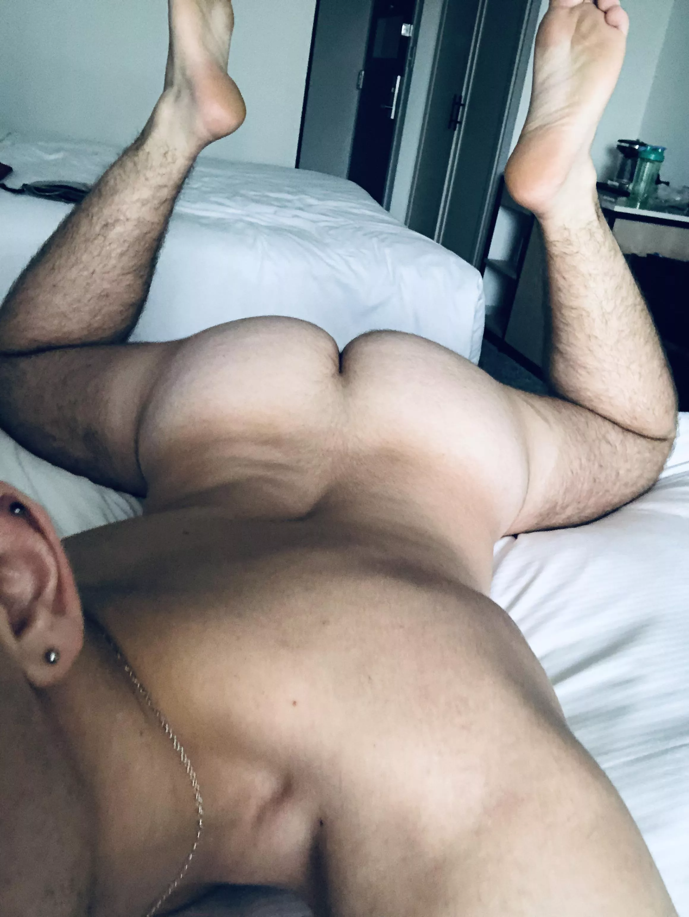 Let’s play (24 years old) posted by FreddyConwell