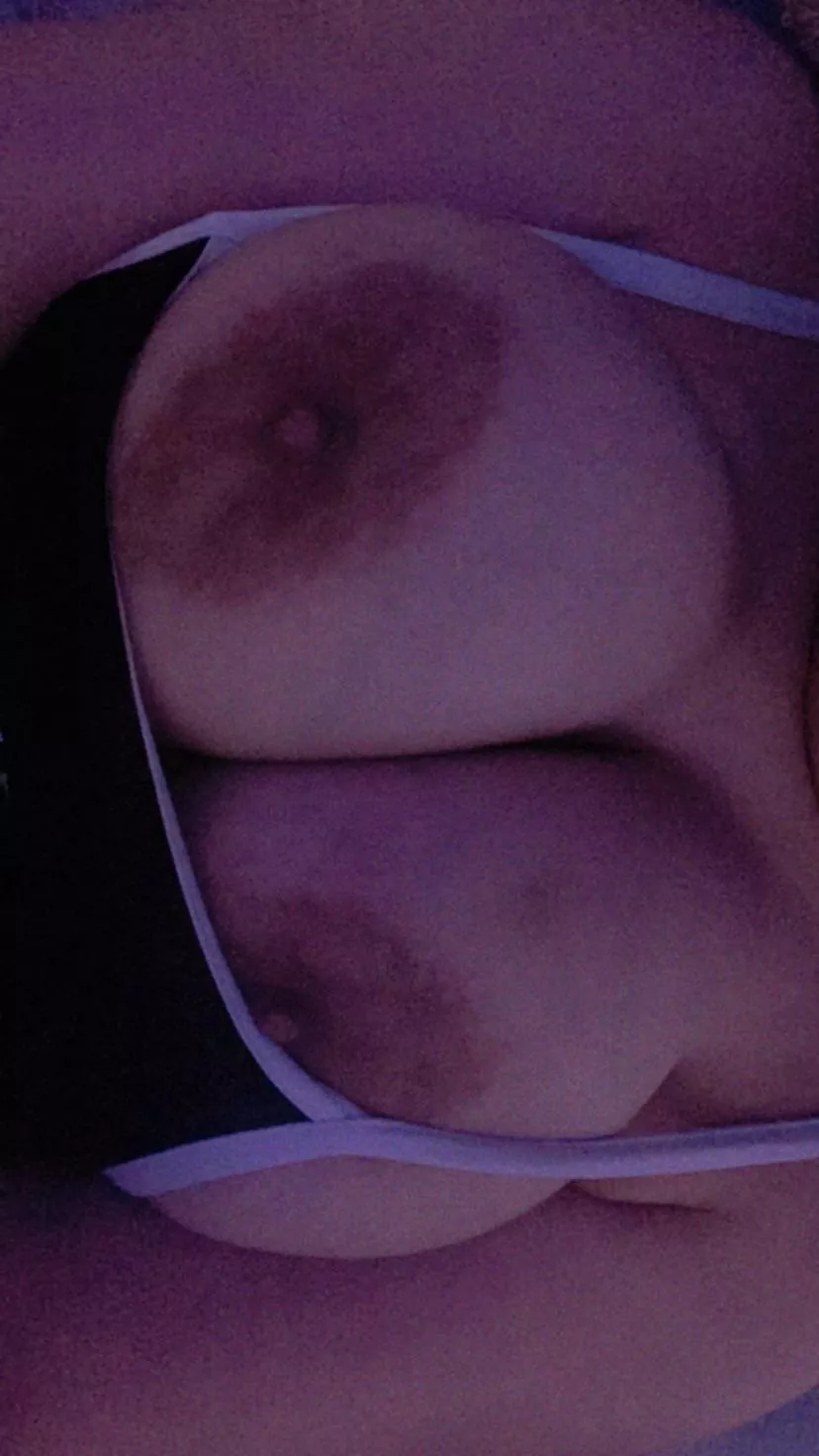 Let’s play 😋 posted by littlecuteperson