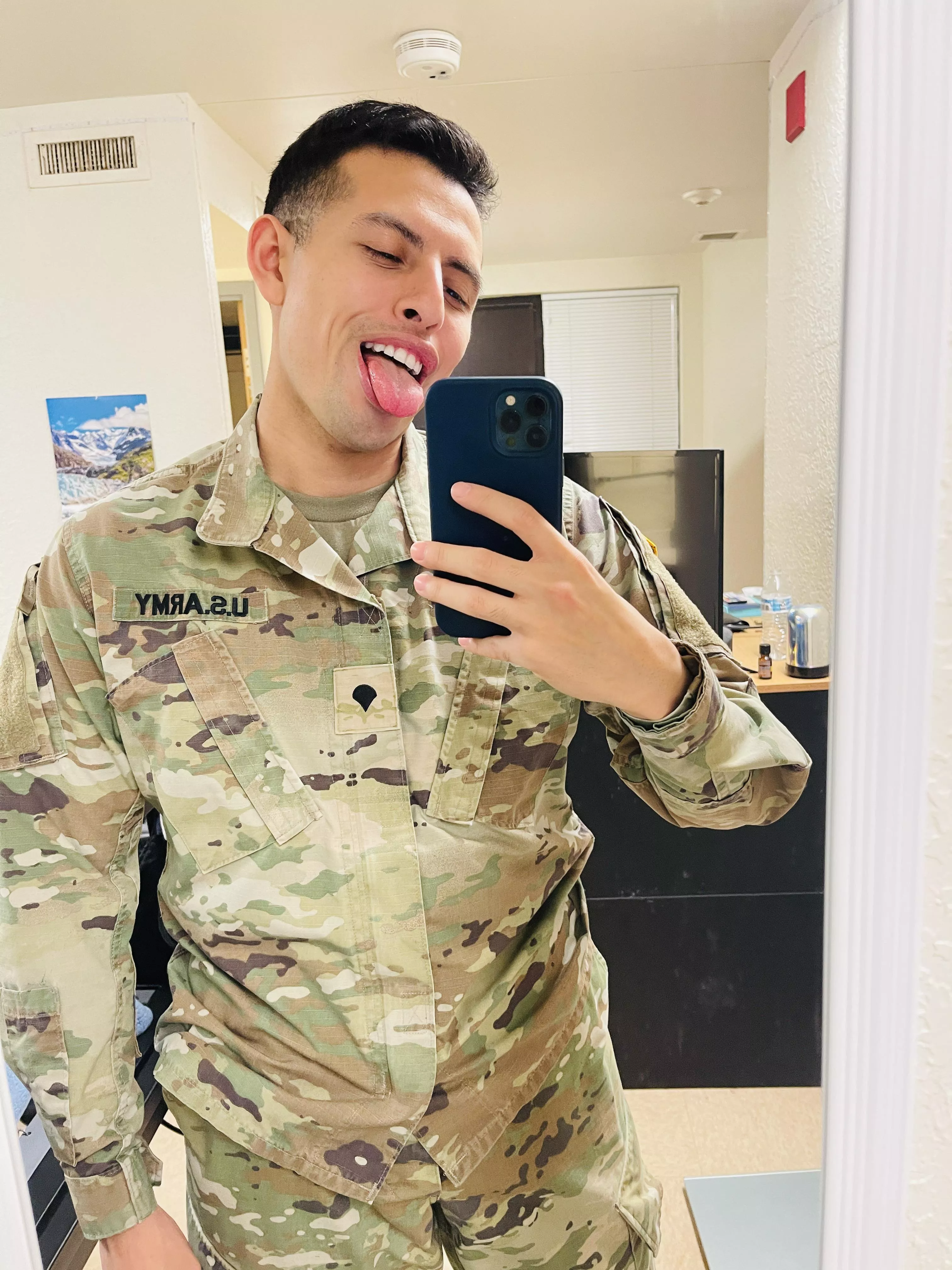 Let’s play a game 😜 ??! posted by FallenRey