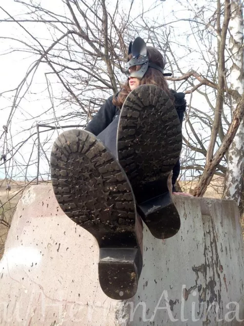 let's play a game!! you lick my boots clean while i ignore you [domme] by HerrinAlina