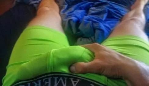 Let's play around in bed posted by DiscreetFLFun