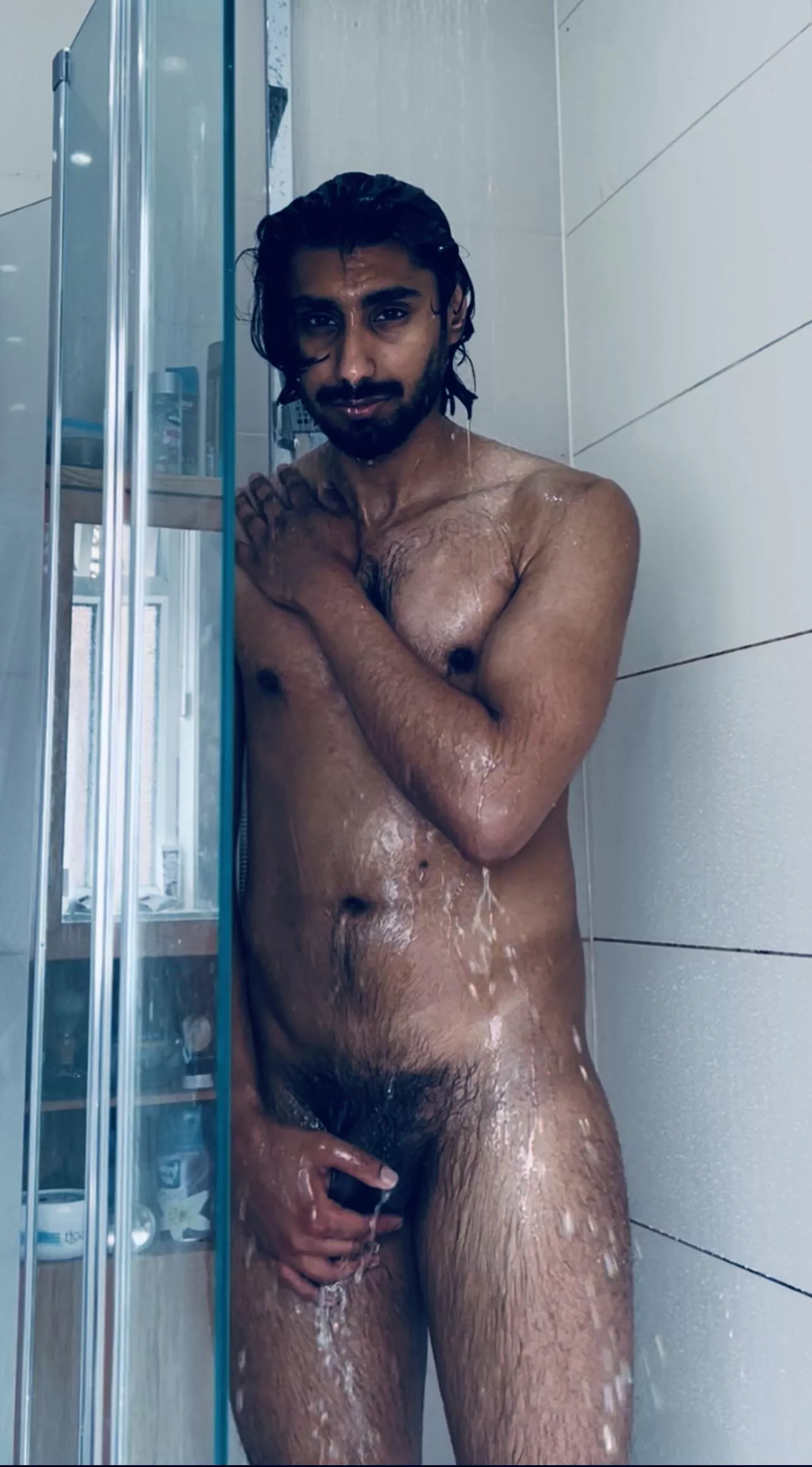 Let’s play in the shower [26] posted by Brownfudge27