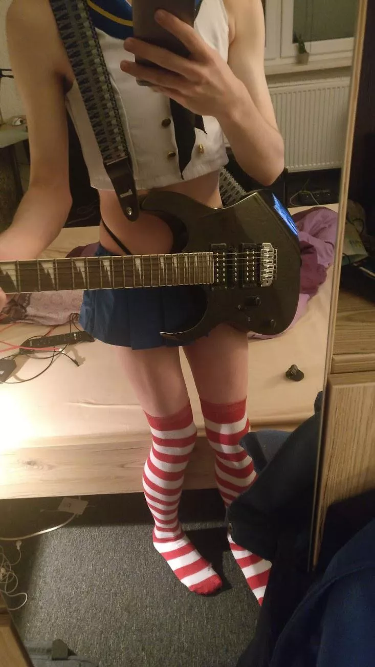 let's rock 😋 posted by NagisaIf