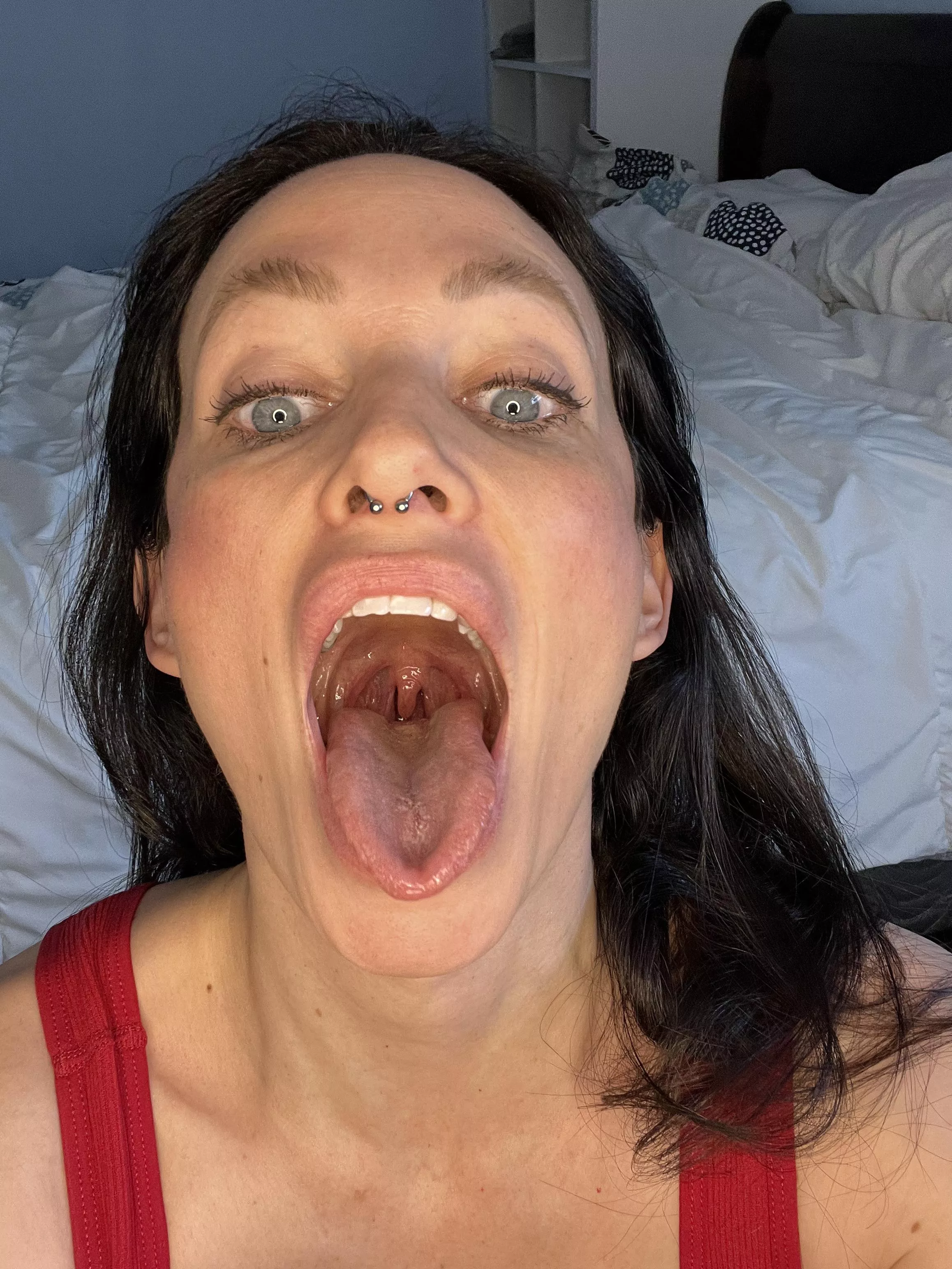 Let’s see how deep you can slide it down my throat🍆🥵 posted by Amandalifts_1