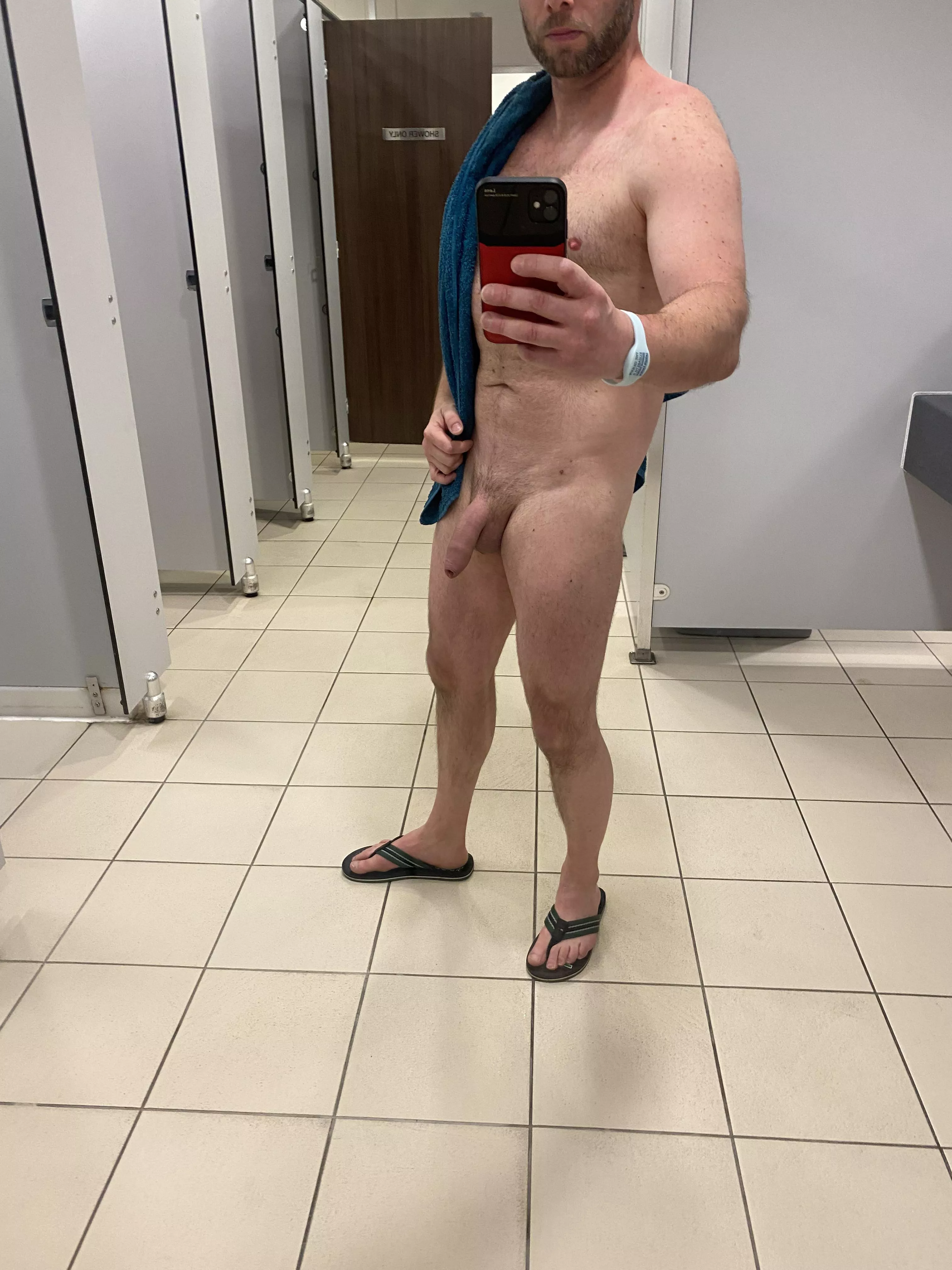 Let’s shower posted by Vspanialy