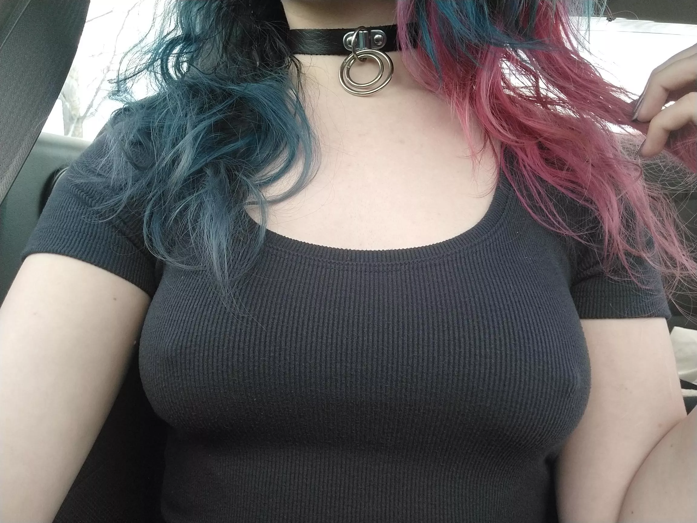 Let's start the week off right 😘😋 posted by Aria_a_Winter