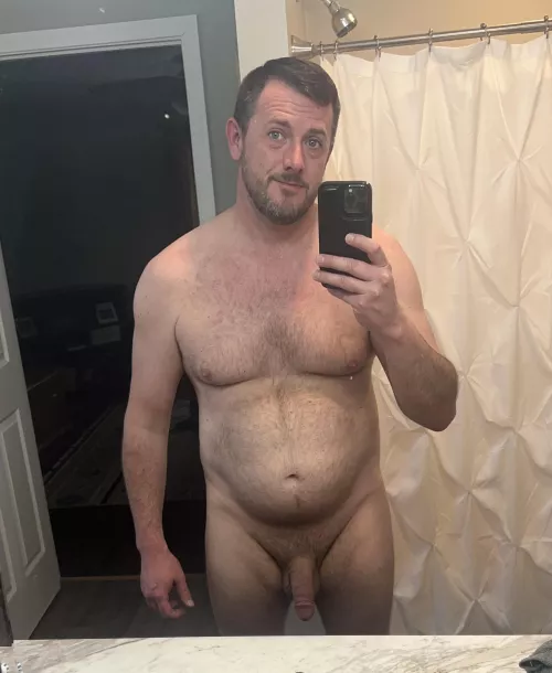 Letting it all hang loose! Hope y’all don’t mind a bit of a belly on your tops ;) by VAgay81