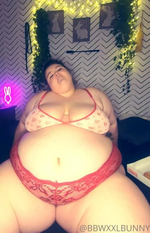 Letting it all hang out by HappilyEverSubmrs