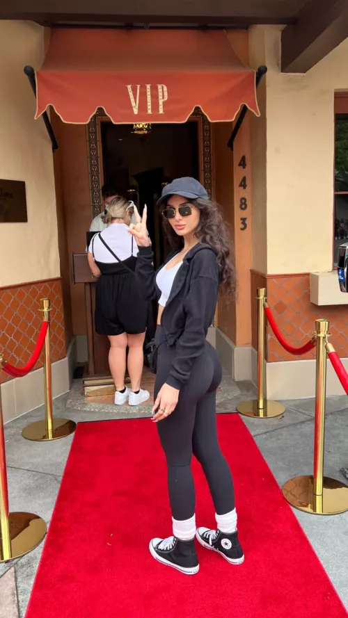 Lia Shelesh (Sssniperwolf) by Poglot