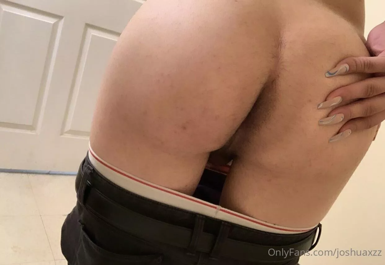 Lick it posted by joshuaxzz