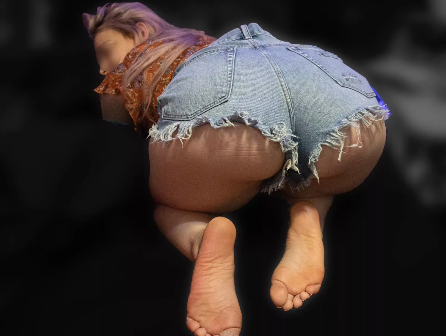 Lick my soles, please? posted by melissastoes