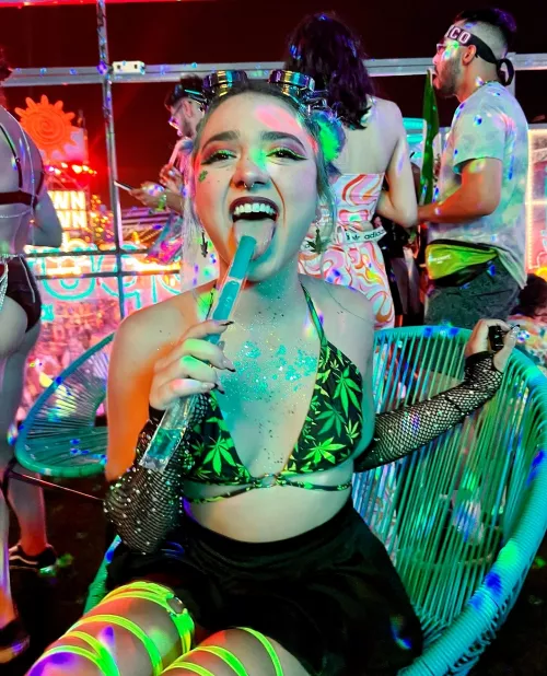 Lick that Molly... sorry LOLLY by siimple_code