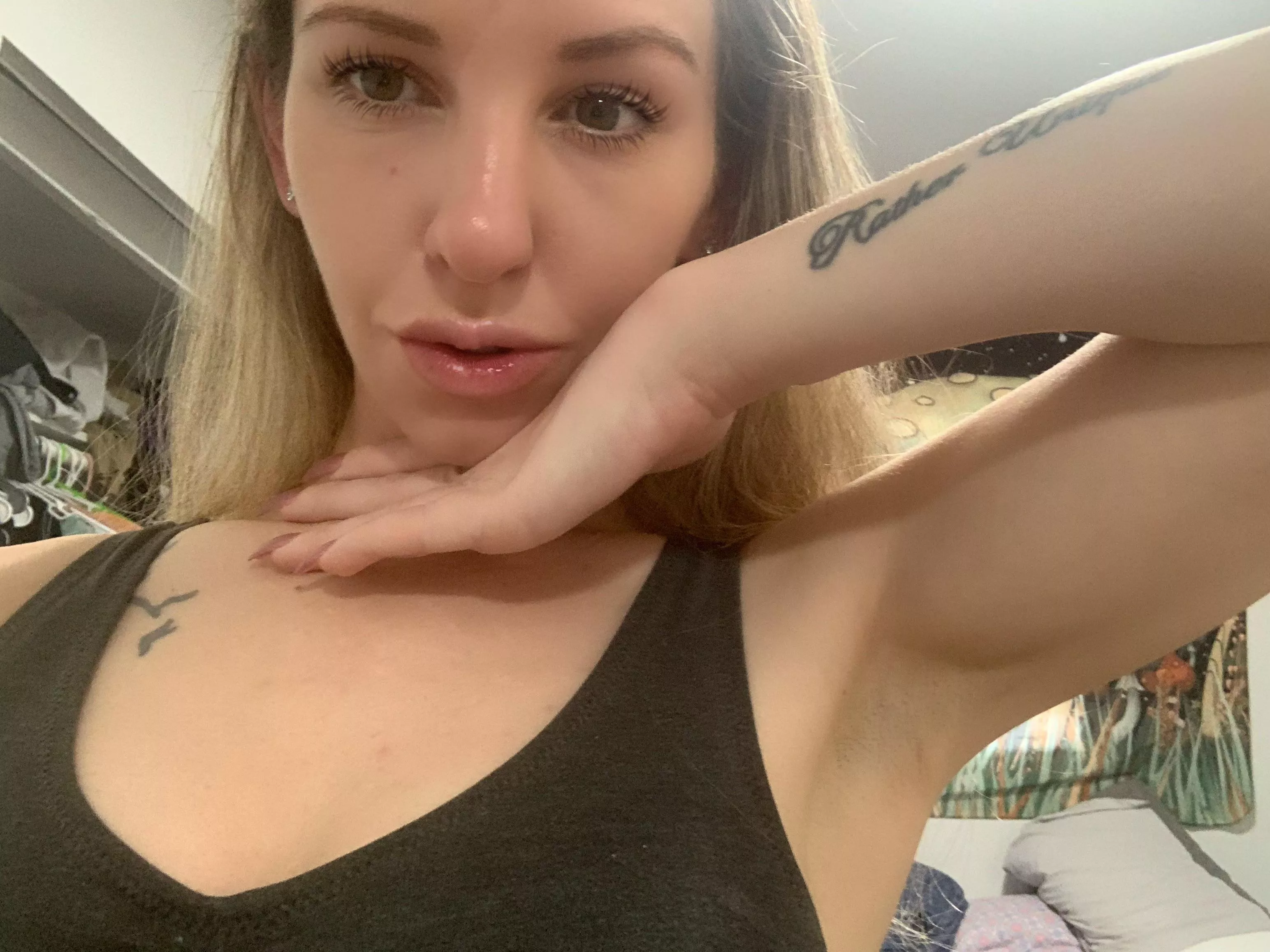 Lick them then go down on me posted by PantiePrincess300