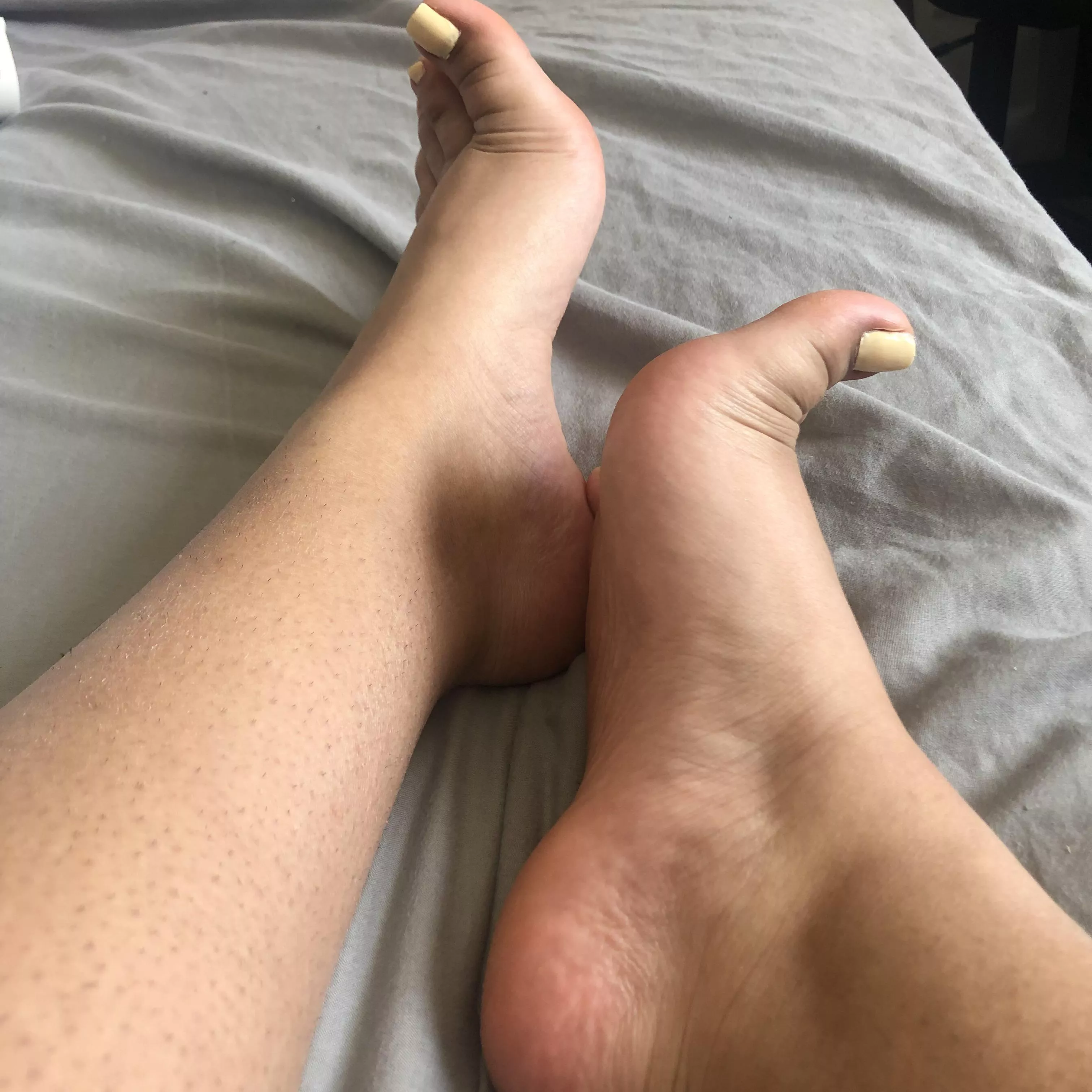 Lick up my sole 😈 posted by SofiaVos