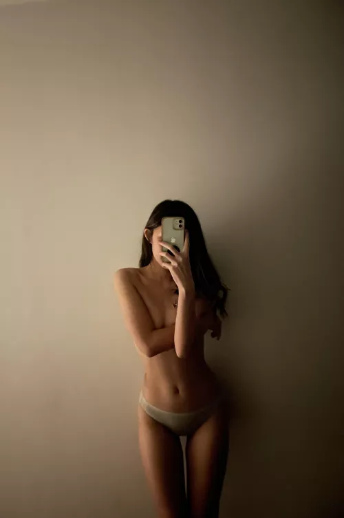 Light and shadows by Lilsquirtz