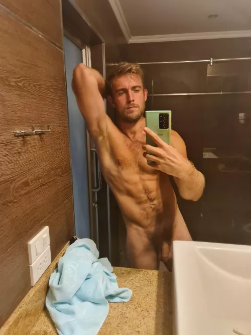 like an armpit pose ? by BenUKfriendly