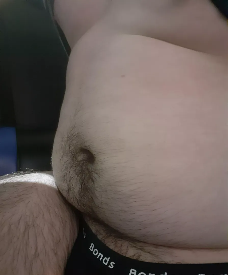 like big dudes? by throwawaychubz