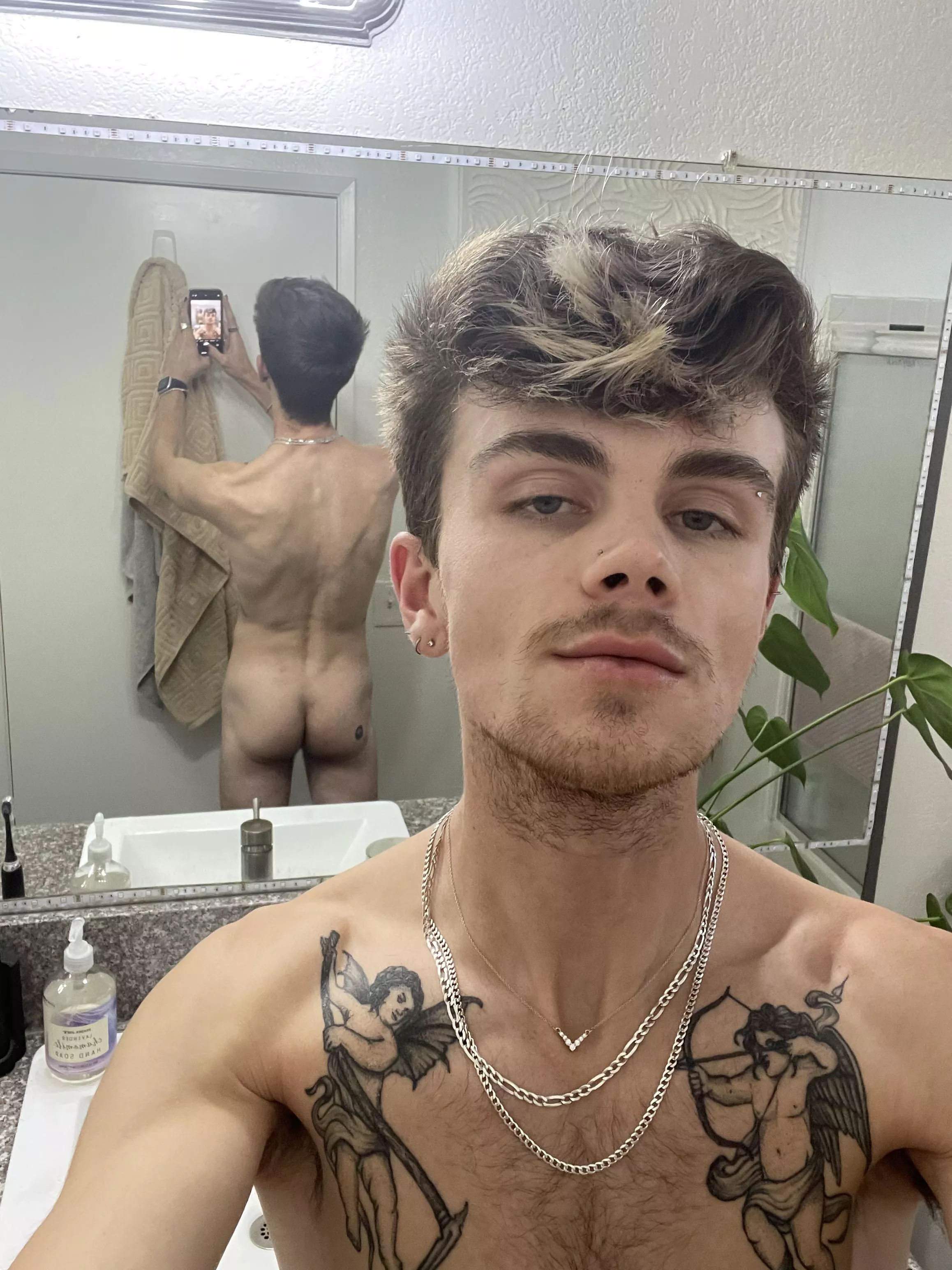 Like my ass selfie? posted by aceheartbreak