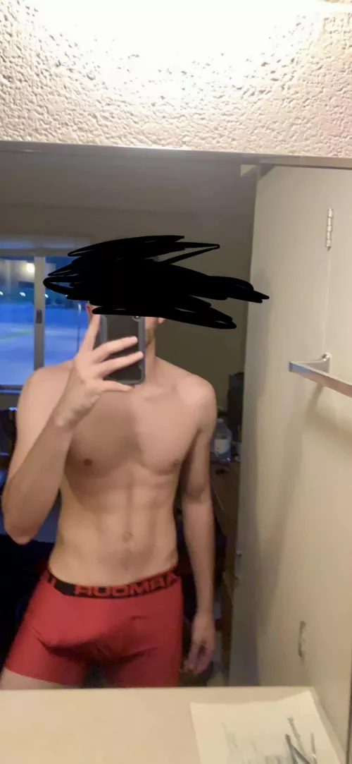 Like my bulge ? by jack64937