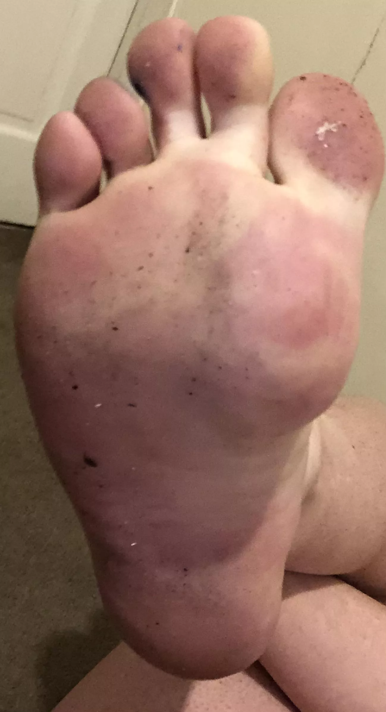 Like my dirty sole? posted by DownLeroy