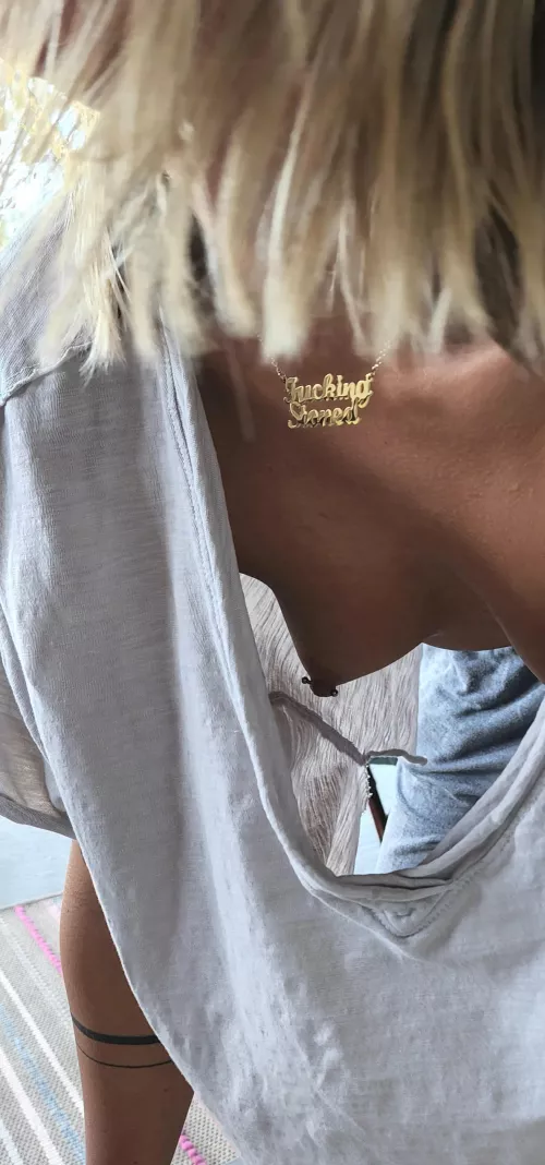 Like my new necklace? by cumasweare