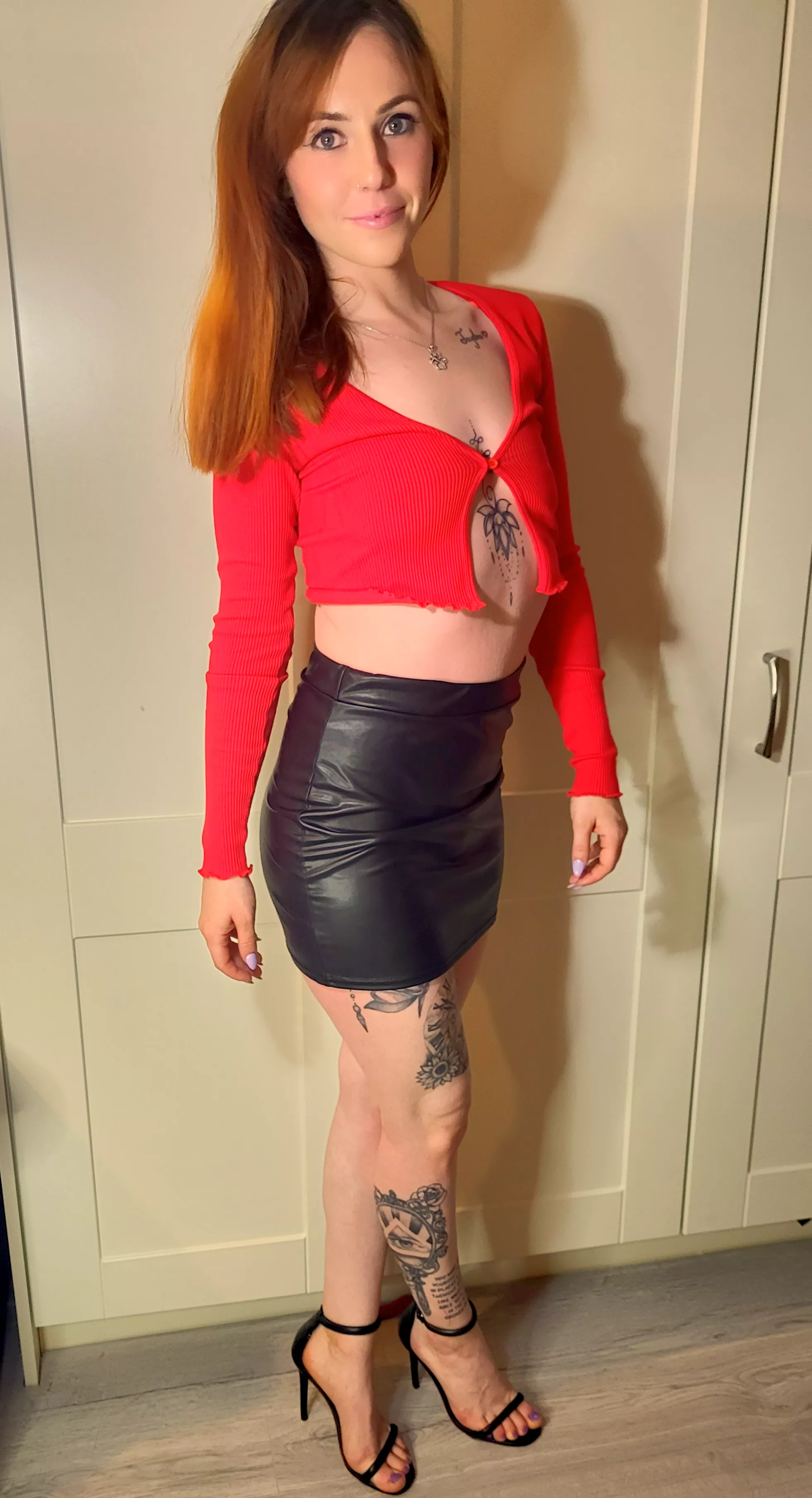 Like my outfit guys? Xx posted by lixxandrose69