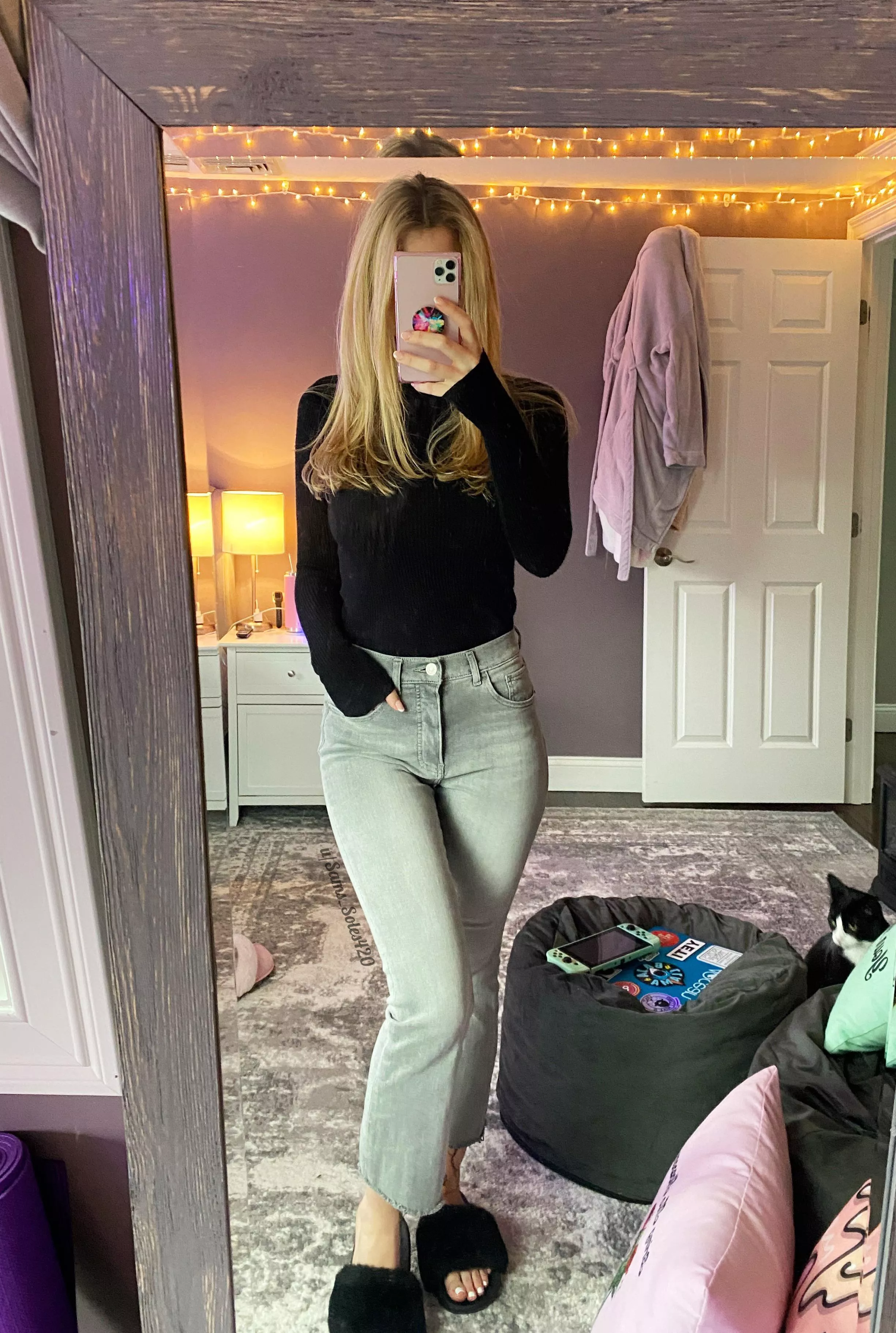 Like my outfit? posted by Sams_Soles420