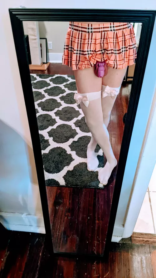 like my skirt? 😘😈 by sillysissyslut_