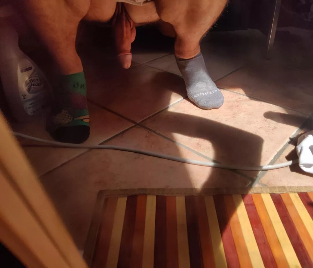 like this pose? posted by NeighborhoodRecent68