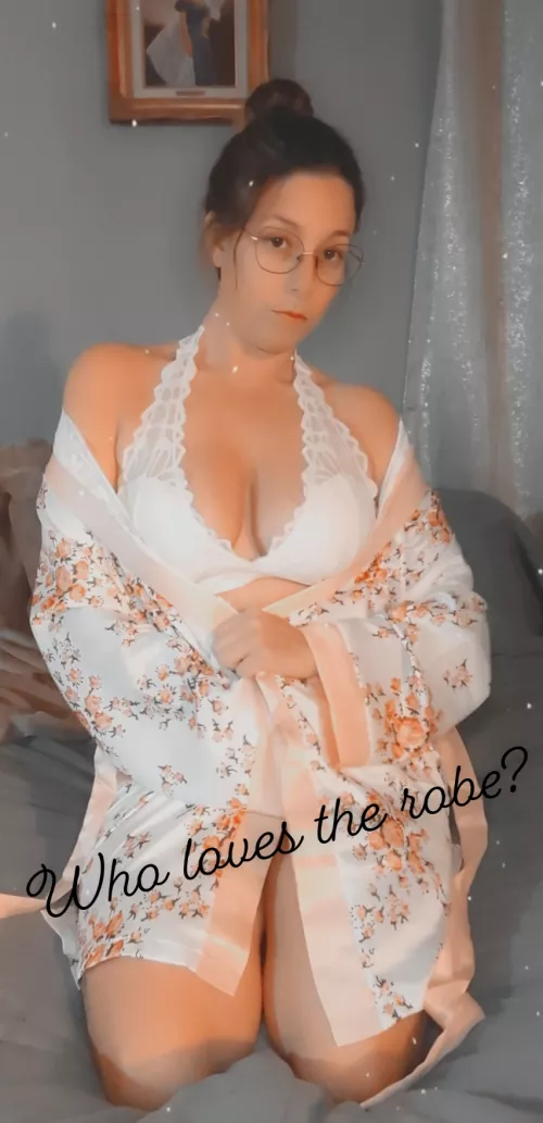 Like to Snap myself in silk robes, who wouldn't? by Wild_Love_Child