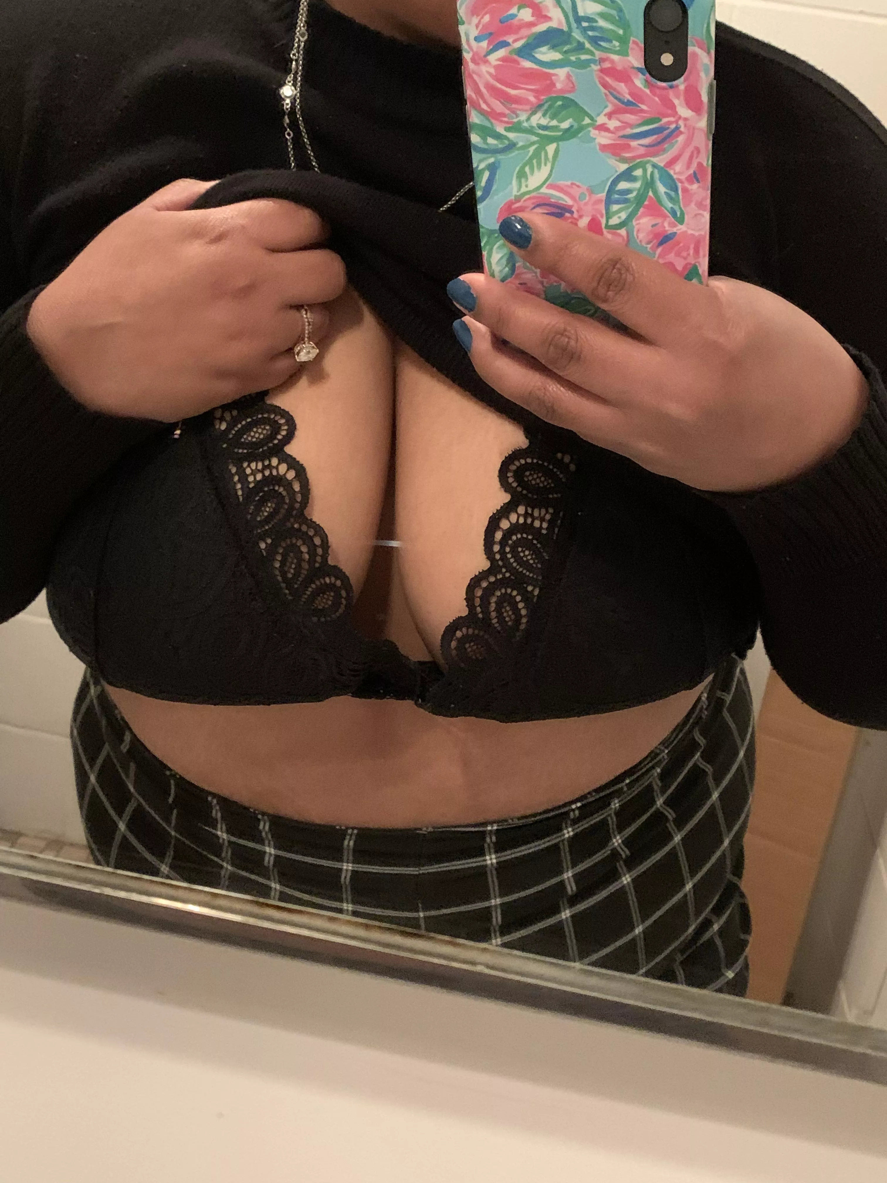 Like what you see? posted by cardofo