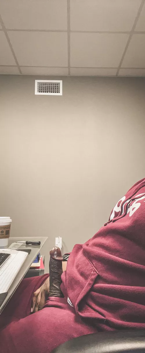 Lil fun at work 😌 by dayjaxx