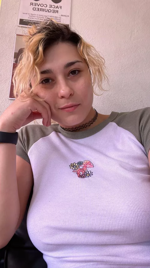 Lil shroom, big boobs💕🤭 by Ravenrockette