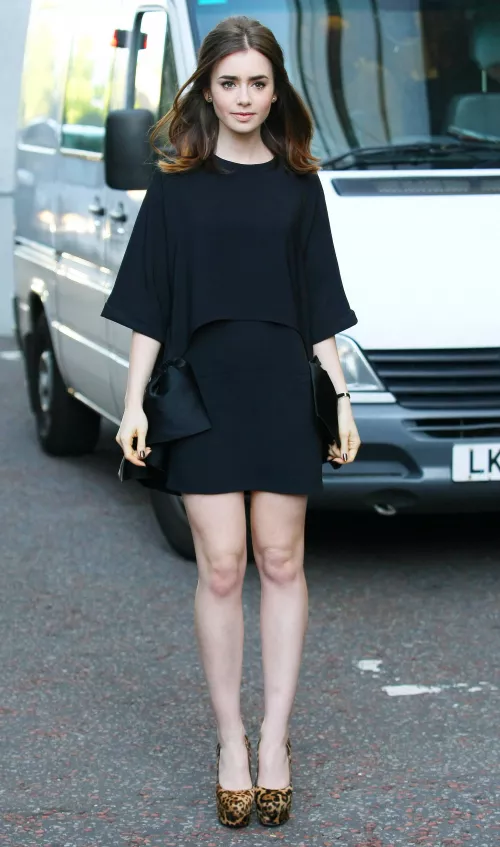 Lily Collins by ononothimagen