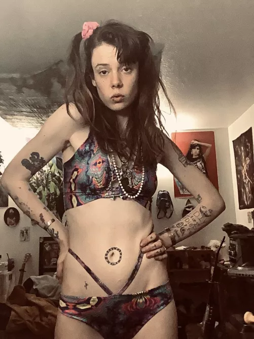 Limits are for pussies: Serve until you’re on your knees begging for mercy. 👿👠💅 [domme] by GoddessOpheliaJones