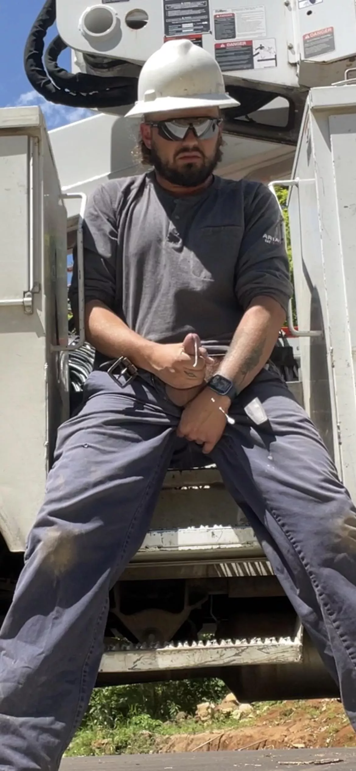 Lineman load posted by ManAnimal172